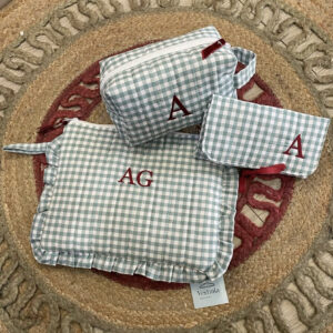 Juego completo hecho a mano de funda iPad, joyero y neceser