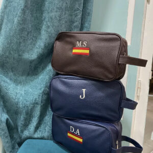 Neceser caballero bordado a mano