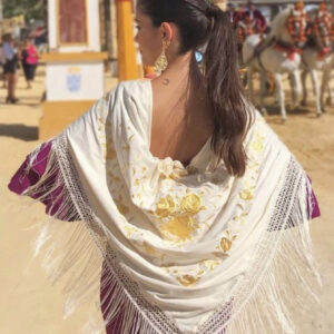 Mantón marfil bordado dorado