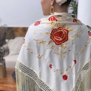Mantón marfil bordado dorado y rojo