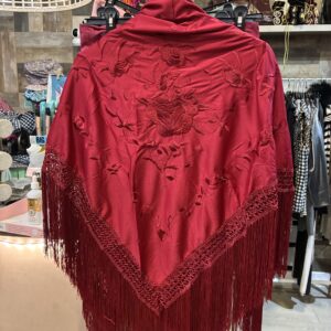 Mantón burdeos bordado rojo y dorado