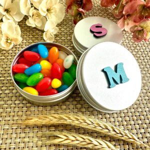 Latitas de chuches personalizadas para invitados