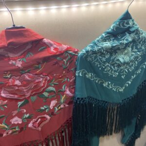 Mantones de seda hechos a mano 65.50